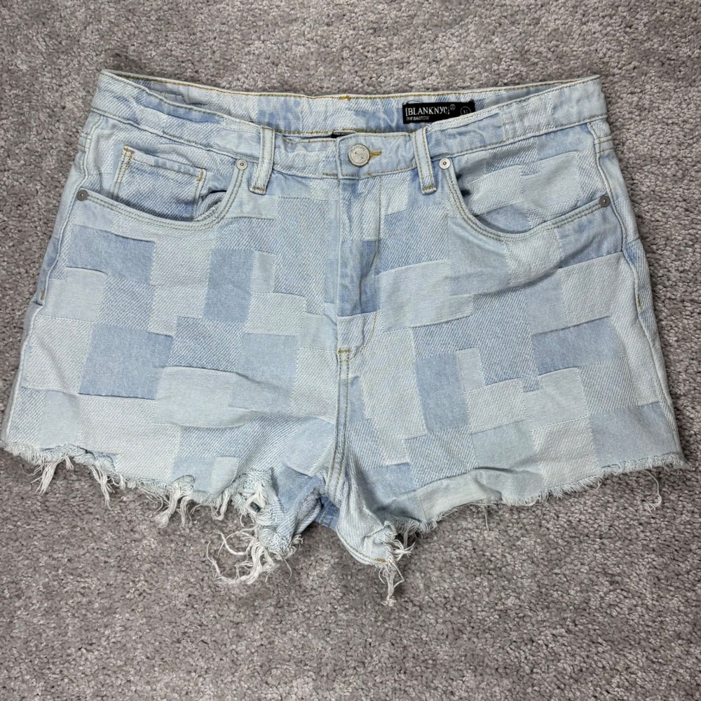 BLANKNYC The Barrow High Rise Patchwork Denim Shorts Light Wash Blue 31 01ZK8267